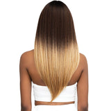 Janet Natural Me Lite Blowout Texture Hair Lace Front Wig - IMAN